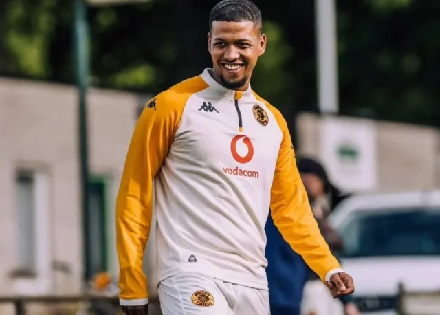 Dortley, Tshabalala and Duba Impress With Chiefs Attacking Play Kaizer Chiefs attacking play. Wandile Duba, Dortley Kaizer Chiefs, Tshabalala football, Kaizer Chiefs analysis, Soweto Derby, progressive passing, attacking football tactics, defensive organisation