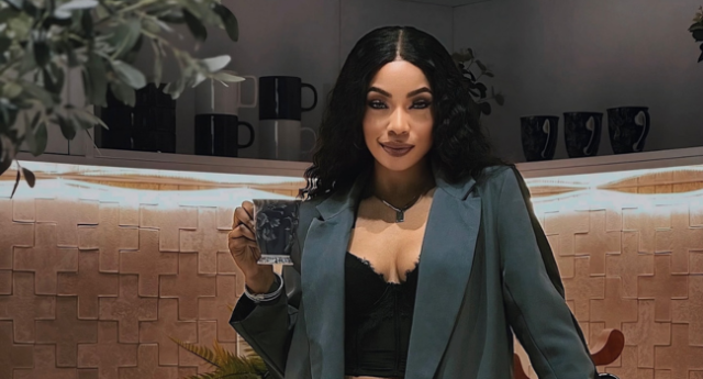 Rouge Drops “Vuka” Featuring Ayanda Jiya on Relationship Red Flags Rouge Vuka featuring Ayanda Jiya. Rouge Vuka. Vuka Batlao Hurda. Rouge new song 2026. Ayanda Jiya Vuka. Rouge Ayanda Jiya. Vuka song. Rouge new single. South African hip-hop. SA hip-hop. South African music. relationship songs. relationship red flags song. Wichi1080. David Gresham Records